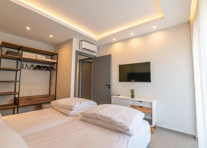 Unique Lee Pham Apartman *